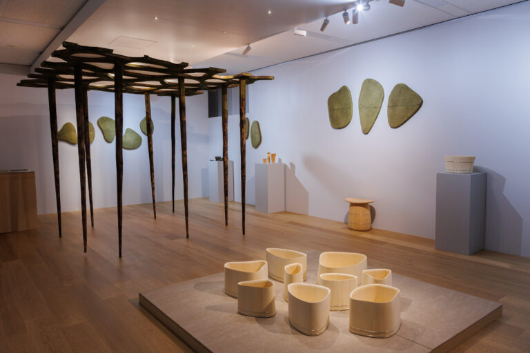 お茶×アートを楽しむ新ギャラリー「アートスペース福寿園」にて、中川周士 個展『茶の杜に惑ふ - 個細胞が見る夢 -』を開催します。2024年7月12日（金）～9月1日（日）のメイン画像