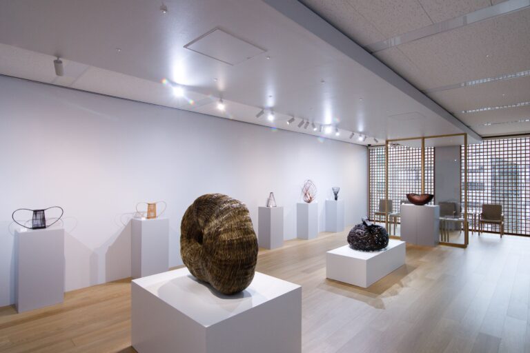 お茶×アートを楽しむ新ギャラリー「アートスペース福寿園」にて、田辺竹雲斎 個展『伝統と挑戦　―初代竹雲斎から四代竹雲斎の世界―』を開催します。　2024年10月25日（金）～12月22日（日）のメイン画像