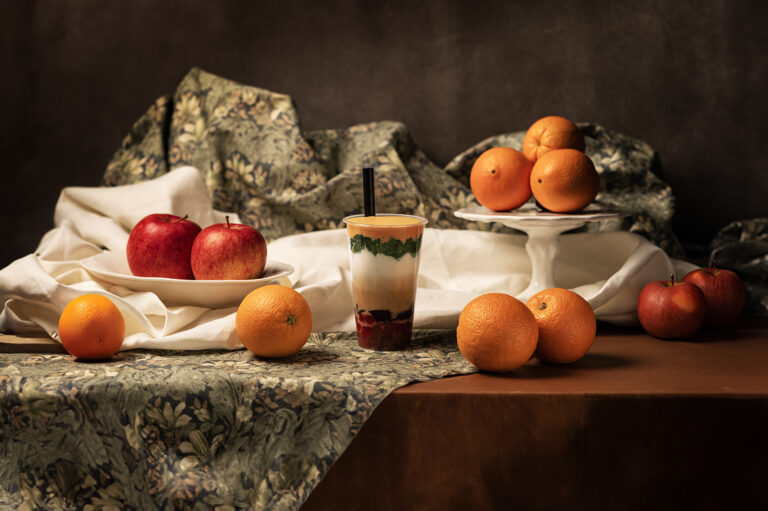 キュビズムの始まりが『飲む名画』に。ポール・セザンヌ《りんごとオレンジ》からインスパイアされた限定ドリンクのメイン画像