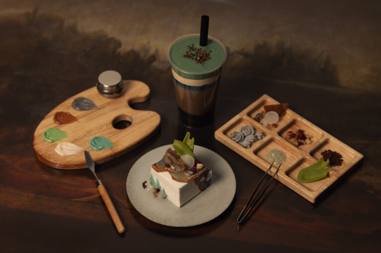 モナリザの微笑みがドリンクに！カフェunimoccの『飲む名画』シリーズ冬期限定は世界一有名な絵画をイメージ。のメイン画像