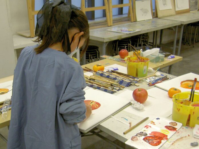 子どもたちが自らを表現できるチカラをアートで育成～河合塾美術研究所 キッズアート講座　4月13日初開講！～のメイン画像