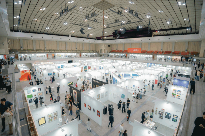 アートと日本酒が紡ぐ豊かな体験。日本酒ブランド「SAKE HUNDRED」が「ART FAIR ASIA FUKUOKA 2025」に4年連続協賛のメイン画像