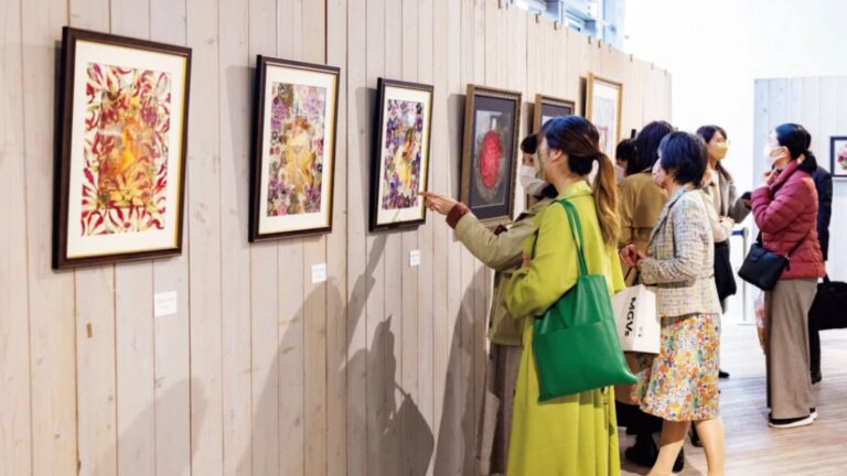 世界10か国から集う押し花アートの国際コンテスト受賞作品を一堂に展示「花と緑で楽しむアートクラフト展 in 東京2025」が9月26日（金）より開催のメイン画像