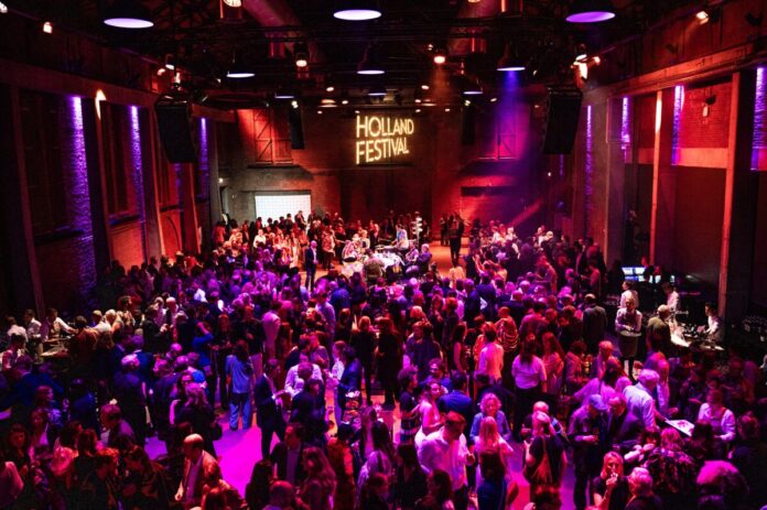 38211_1014_main 【アーツカウンシル東京】アートマネジメント人材等海外派遣プログラム 2026年度第1回 「オランダ・フェスティバル」派遣参加者の公募開始のメイン画像