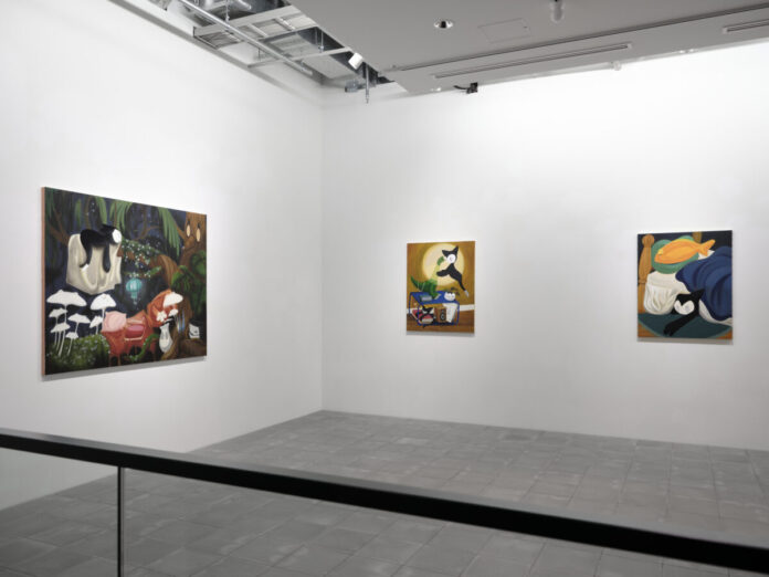 38948_384_main Lotta 新作個展『ユートピア』をGallery & Bakery Tokyo 8分にて開催中。キャラクター・ソックスをモチーフにした作品のほか、新しい表現の作品も展示のメイン画像