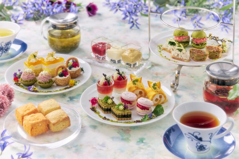 アートギャラリーのようなホテルでお茶会のメイン画像