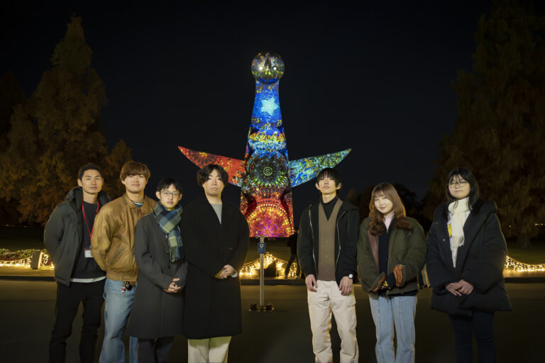 【イベントレポート】学生とクリエイティブカンパニー「ネイキッド」が描く共創アート『太陽の塔プロジェクションマッピング in イルミナイト万博～2024 WINTER～』が11月29日（金）より開催中のメイン画像