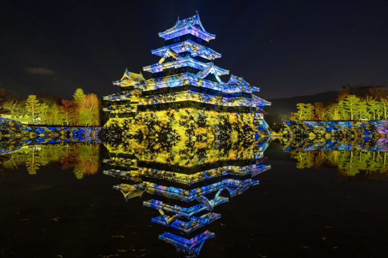 一旗プロデュース「国宝 松本城天守 プロジェクションマッピング 2024-2025」第1期・第2期の公式記録映像を公開。華やかなフィナーレの第3期は2月16日まで開催中。来場者数は13万人を突破。のメイン画像