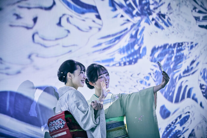 6月28日（土）〜8月17日（日）まで福岡・JR博多シティで開催する「動き出す浮世絵展 FUKUOKA」で2つの着物体験企画「気軽に羽織れる着物ジャケット」と「和装スタイル体験」を期間限定で実施。のメイン画像