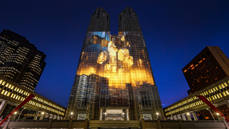 「TOKYO Night & Light」に一旗プロデュース作品「水の都 江戸・外濠」が11月1日から登場。東京の夜を彩る新たな観光スポット・東京都庁第一本庁舎のプロジェクションマッピング。のメイン画像