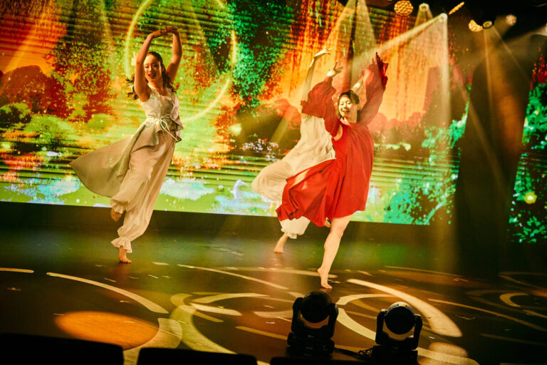 一旗プロデュース「飛鳥Ⅲ オリジナルパフォーミングアーツ」の演目「MYSTERIO −ミステリオ−」のコンセプトムービーを公開。「飛鳥Ⅲ」の「リュミエールシアター」でロングラン上演中。のメイン画像