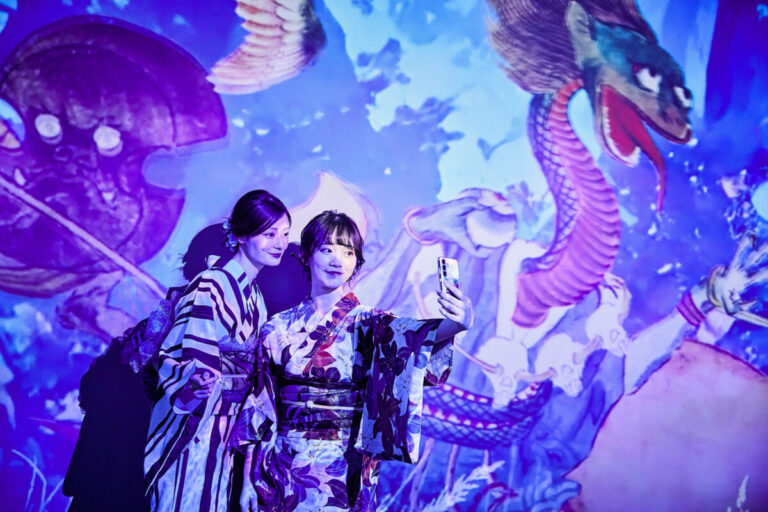 2026年3月27日から東京・天王洲の寺田倉庫で開催する「動き出す妖怪展 TOKYO」で着物・浴衣で来場割引キャンペーンを実施。妖怪がテーマの新感覚の没入型アートエンターテインメント展覧会。のメイン画像