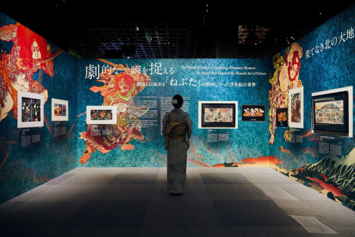 一旗プロデュース「動き出す浮世絵展 AOMORI」来場者数が3万人を突破し、記念セレモニーを実施。世界で累計60万人以上を動員した、浮世絵の世界に没入できる体感型デジタルアートミュージアムのメイン画像