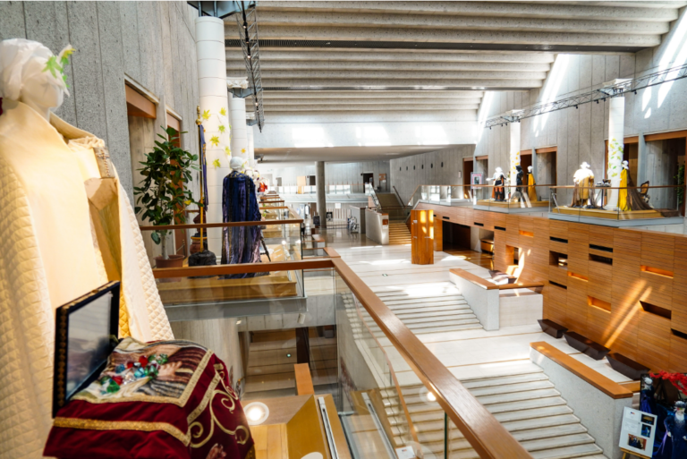 【新国立劇場】＜初台アート・ロフト＞舞台衣裳展『うつろい―Utsuroi―』開催中のメイン画像