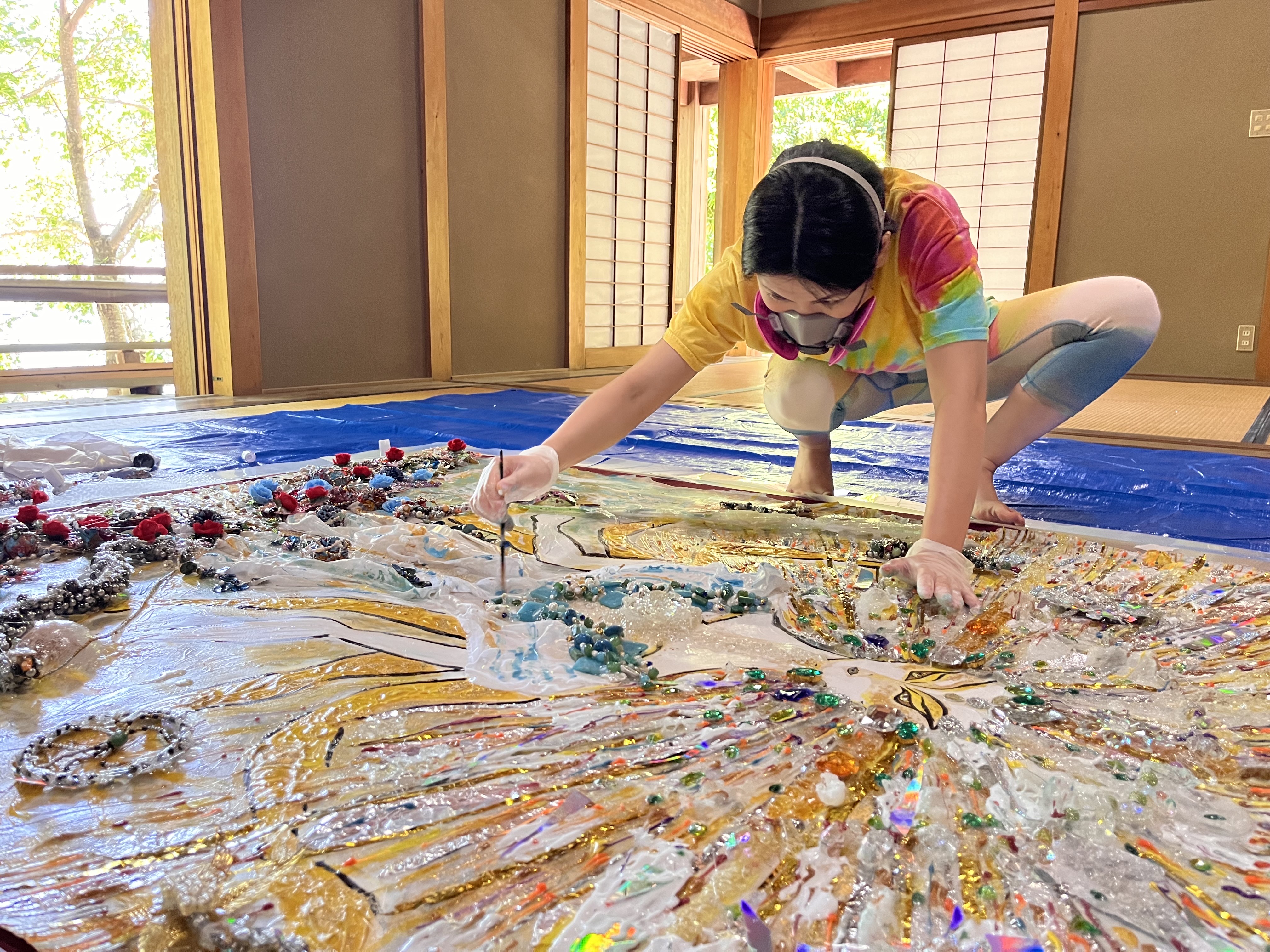 能登支援企画 by MICO MAI Art Studio 2024年9月8日（日）チャリティーイベント&輪島塗コラボディナー、フォーシーズンズホテル東京大手町にて開催のサブ画像7_竹生島奉納作品制作の様子MICO MAI