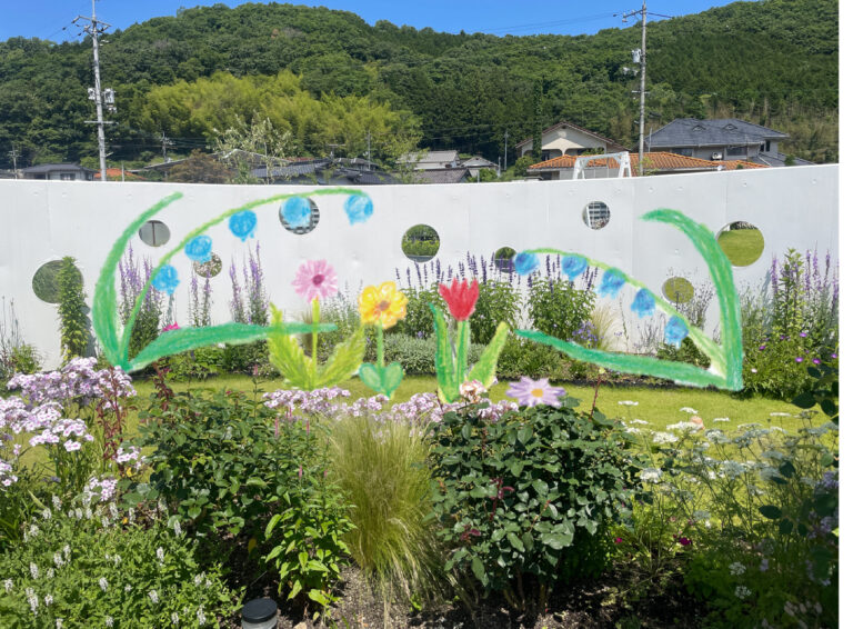 大宮エリーが岡山県美作市でフラワーアート作品2点を発表！完成のお披露目として、9/23（祝/月）「美作祭 mimasaka art fes」を開催のメイン画像