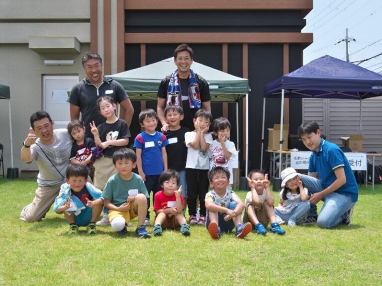 ＜イベント開催レポート＞「パークホームズ伊丹稲野ガーデンスクエア パークフロント」ご契約者様、ご来場者様向けイベント　元サッカー日本代表の加地亮氏による「キッズサッカー教室」を開催のメイン画像