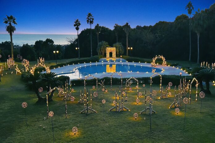 高知芸西村の竹を加工した約100基の竹灯りが彩る冬期限定イルミネーションイベント「竹灯りの宵 in メルキュール高知土佐リゾート＆スパ 2025」を開催のメイン画像