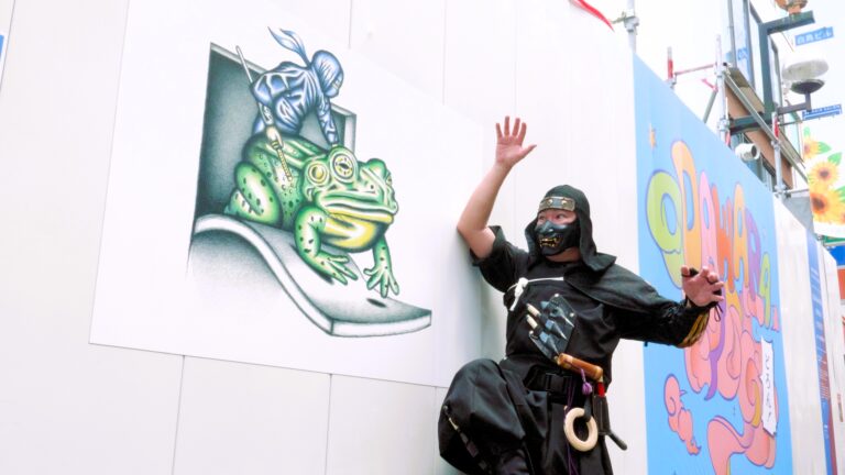 【fence&art】小田原ダイヤ街にて、工事期間中の仮囲いをキャンバスに3Dアート企画『小田原忍者ストリート~とびだす風魔忍者~』を開催！のメイン画像