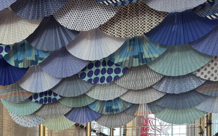 NUNO須藤玲子の扇の舞「Fans of the Blue Planet」ワシントン・ケネディセンターのアートと宇宙の祭典に参加のメイン画像