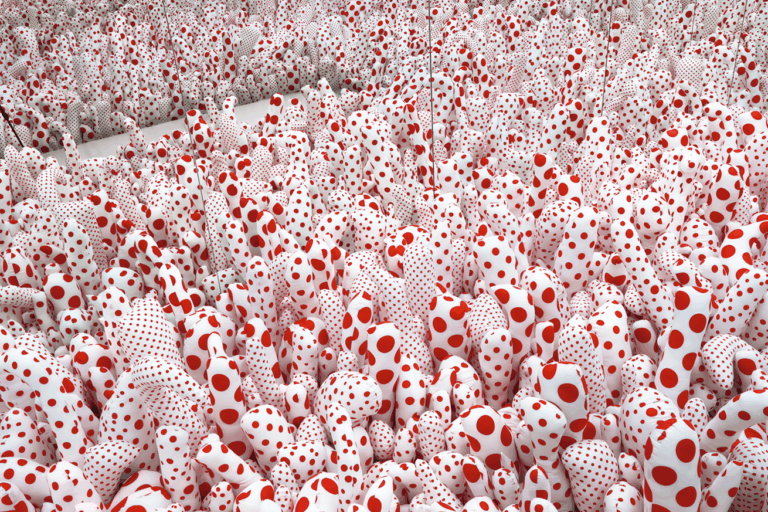 【ルイ·ヴィトン】草間彌生の展覧会「INFINITY - SELECTED WORKS FROM THE COLLECTION」をエスパス ルイ·ヴィトン大阪にて開催のメイン画像