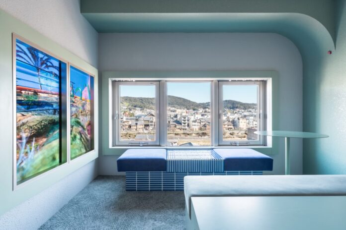 63793_29_main 泊まれるアートが進化。京都・四条河原町のアートホテル「BnA Alter Museum」、リニューアル客室写真を公開のメイン画像