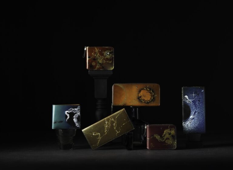 【レザーとアートの出会い】yuhaku Ginza Galleryで現代アーティスト結琥氏の個展開催。革小物に直接ペイントを施したアートシリーズなどを展示・販売いたします。のメイン画像