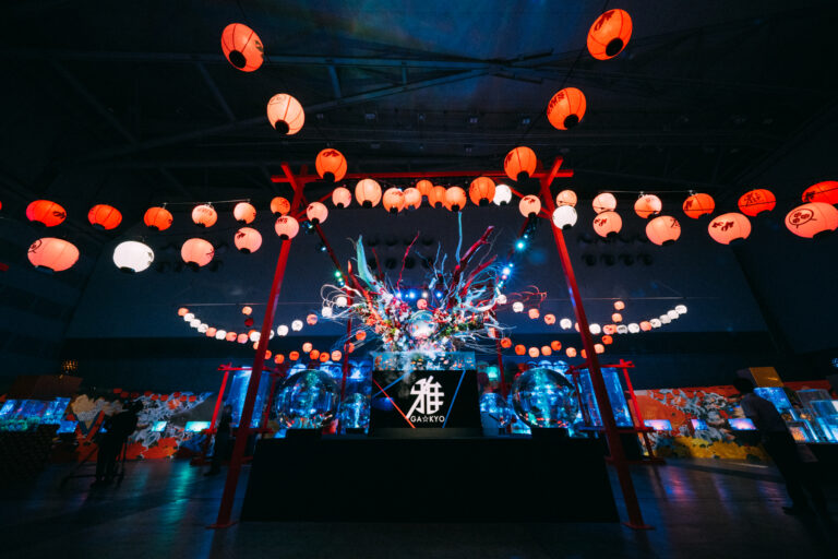 会期24日間の累計来場者数7.6万人を記録「錦鯉・金魚アクアリウム in ときメッセ」高さ6mアート水槽や新潟発祥タマサバなど、70種1,000匹が演出する没入空間が話題。のメイン画像