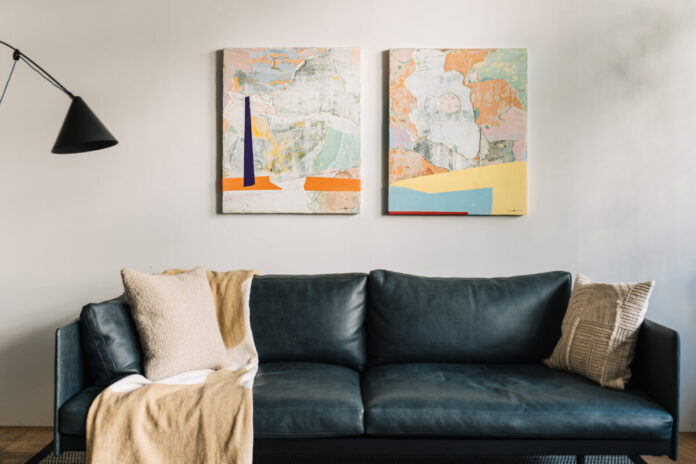 アクタス青山店にて、抽象画家・吉田花子氏の個展を4月18日(土)より開催。原画と原画の中のディテールから生まれる新たなアートピースを限定販売。のメイン画像