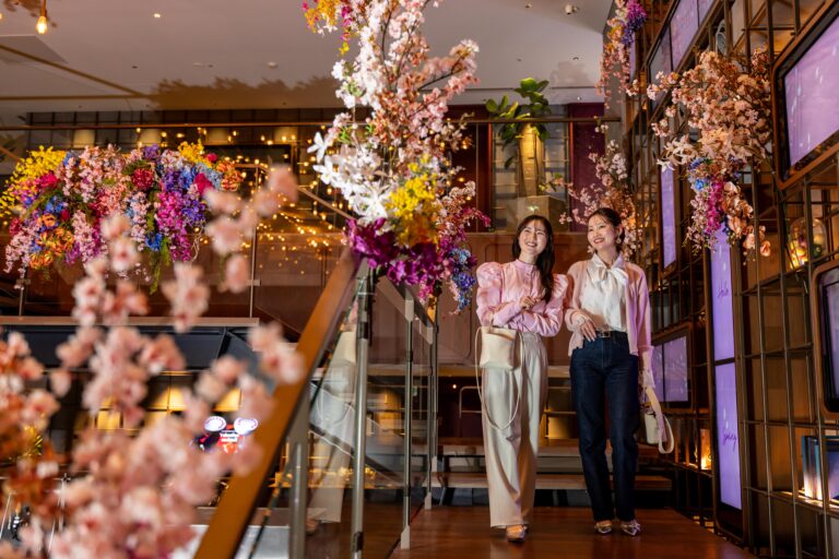 フォトジェニックな春体験！「THE LIVELY 福岡博多」にて花見気分を楽しめるフラワーアートがホテルロビーに登場。宿泊者以外も楽しめる、食とアートを満喫する春限定企画を開催中のメイン画像
