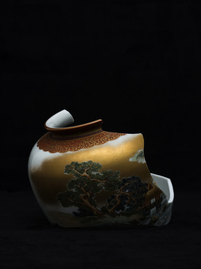 【YUGEN Gallery FUKUOKA】震災と美、写真でつなぐ記憶。蓮井幹生個展「朽ちゆく果てにも美は宿る」＜2025年3月8日（土）〜3月23日（日）＞【巡回展】のメイン画像
