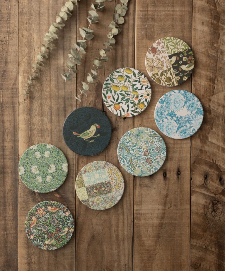 【ナチュラルモダンな食卓に】雑貨ブランド「Jubilee」からウィリアム・モリス柄の珪藻土コースターが新登場のメイン画像