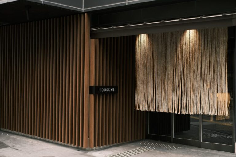 福岡・博多に、九州の手しごとと香りに包まれるCraft Art Hotel「TOUSUMI」が7月1日グランドオープンのメイン画像