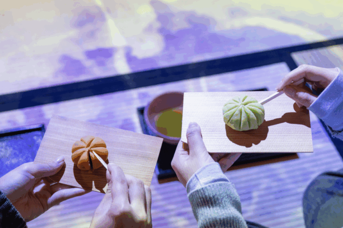 京都駅で完結！ネイキッドのアート茶室で、自分の手で作る練り切り＆抹茶体験のメイン画像